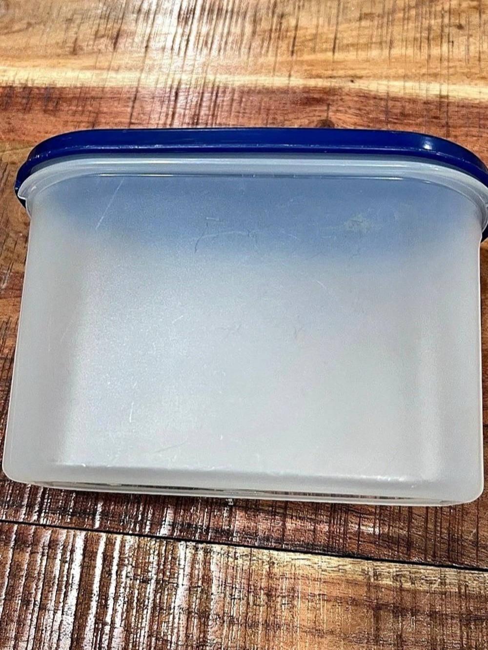 Tupperware Modular Mates Oval Container Blue & White - Picture 6 of 6